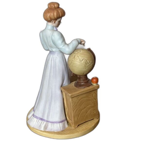 ENESCO Treasured Memories The Gift Of Wisdom School Teacher Books Globe 1990 VTG - Picture 3 of 5